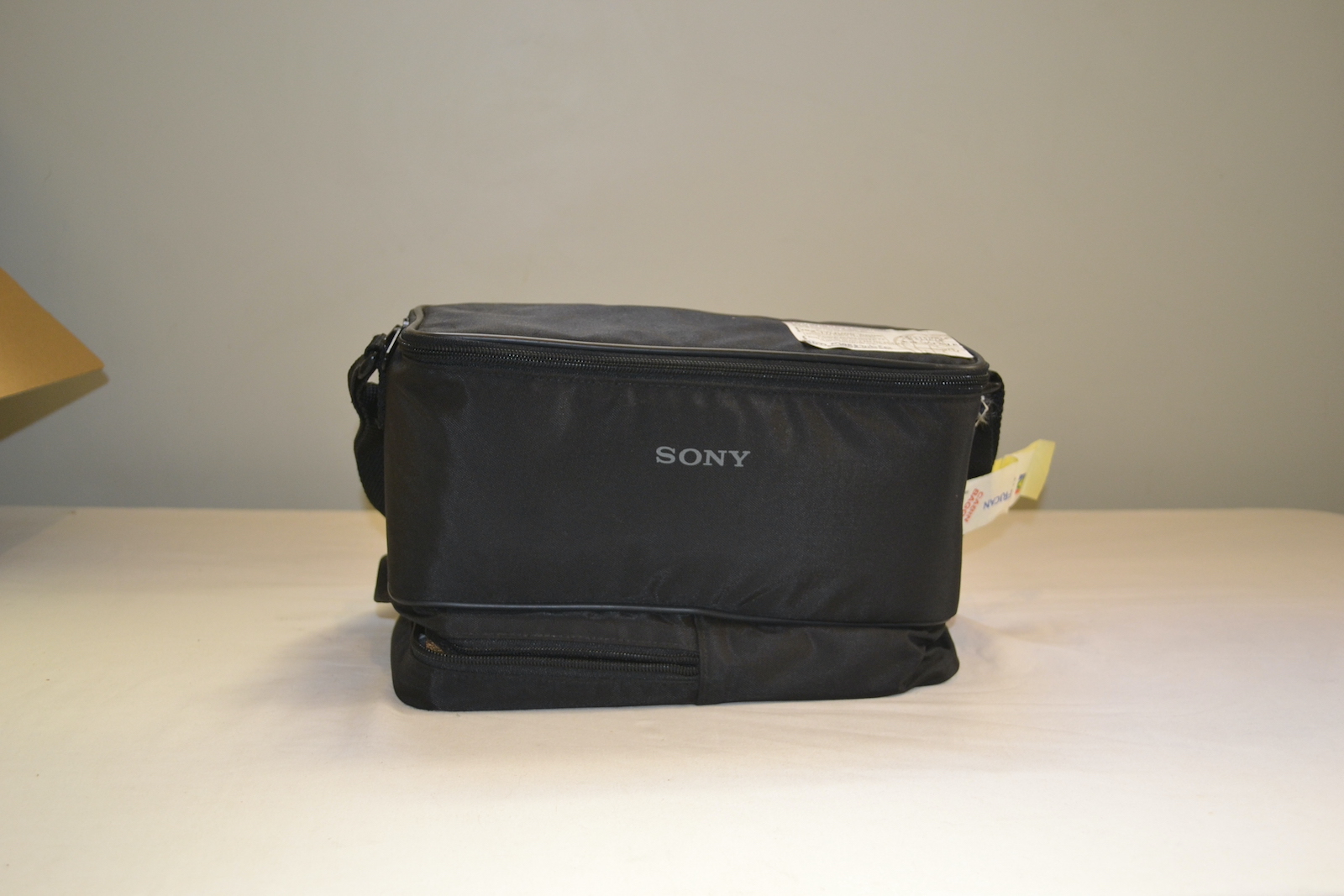 Sony Handycam Video8 - Image 2