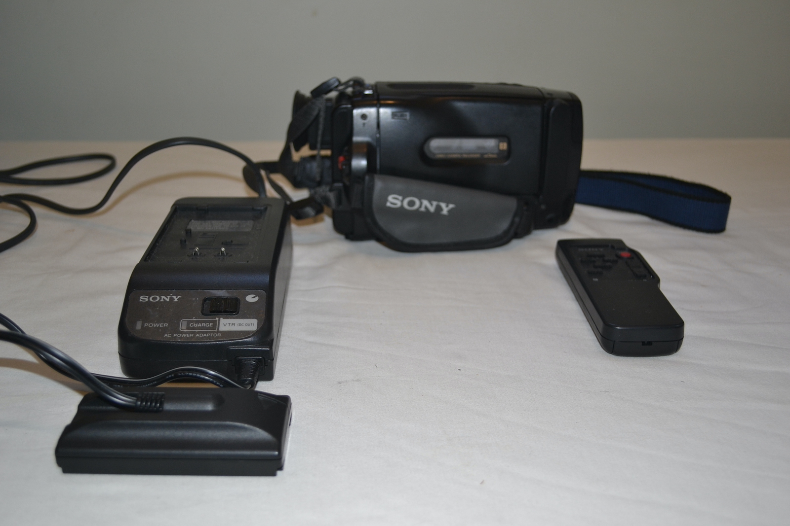 Sony Handycam Video8 - Image 5