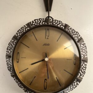 Reloj de pared antiguo