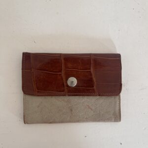 Monedero antiguo gamuza y cuero simil cocodrilo